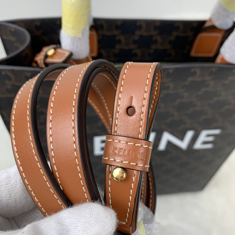 NWT Celine Vertical Cabas Triomphe Tan Shoulder Bag - Picture 10 of 13